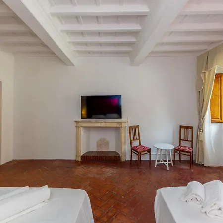 Pitti 13 Residenza D'epoca בית הארחה 4*