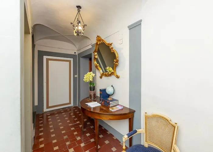 Pitti 13 Residenza D'epoca ゲストハウス