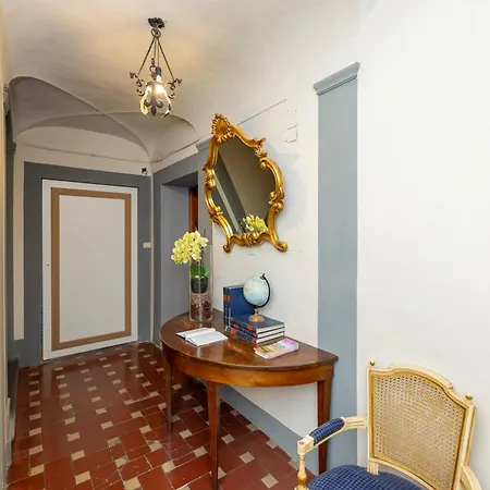 Pitti 13 Residenza D'epoca Vendégház